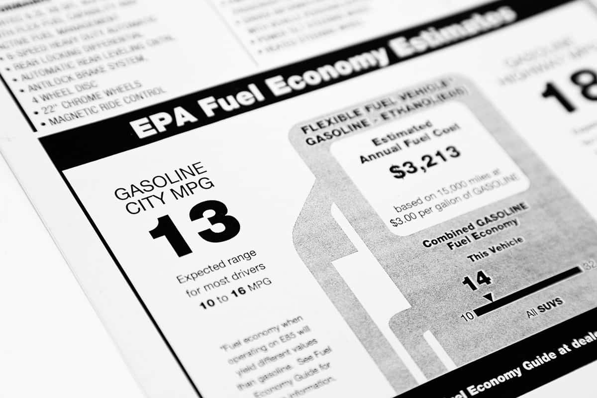 A close up of the environmental protection agency (EPA) fuel mileage rating of a large SUV