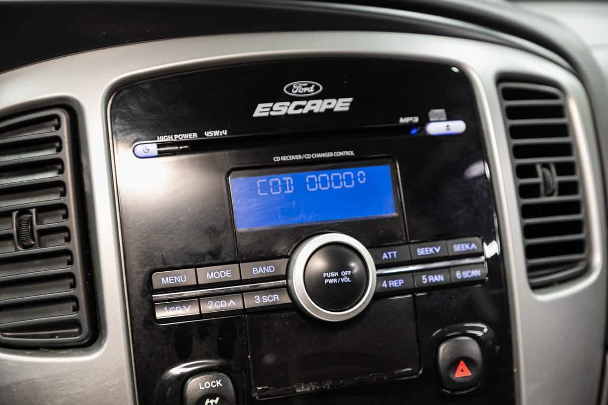 A Ford Escape dashboard tuned to the radio