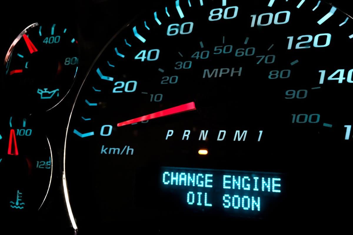 Change engine oil soon warning light on dashboard