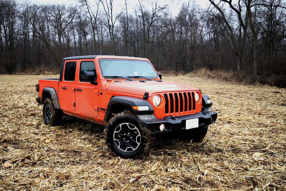 2020 Jeep Gladiator Off-roading in harvested corn field