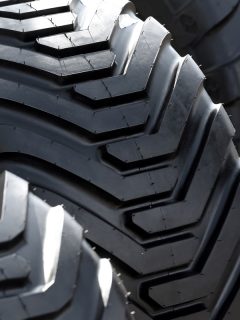 Big Black Truck tires, Do Bigger Tires Affect Steering Or Handling Of Your Vehicle?