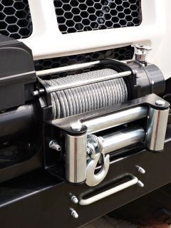 Steel wire rope winch on car, What Are The Different Ways To Mount A Winch?