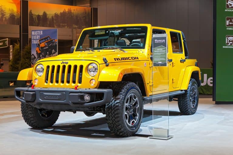 A Jeep Wrangle Rubicon on display at the Chicago Auto Show, Jeep Says Key Fob Not Detected - Why? What To Do?
