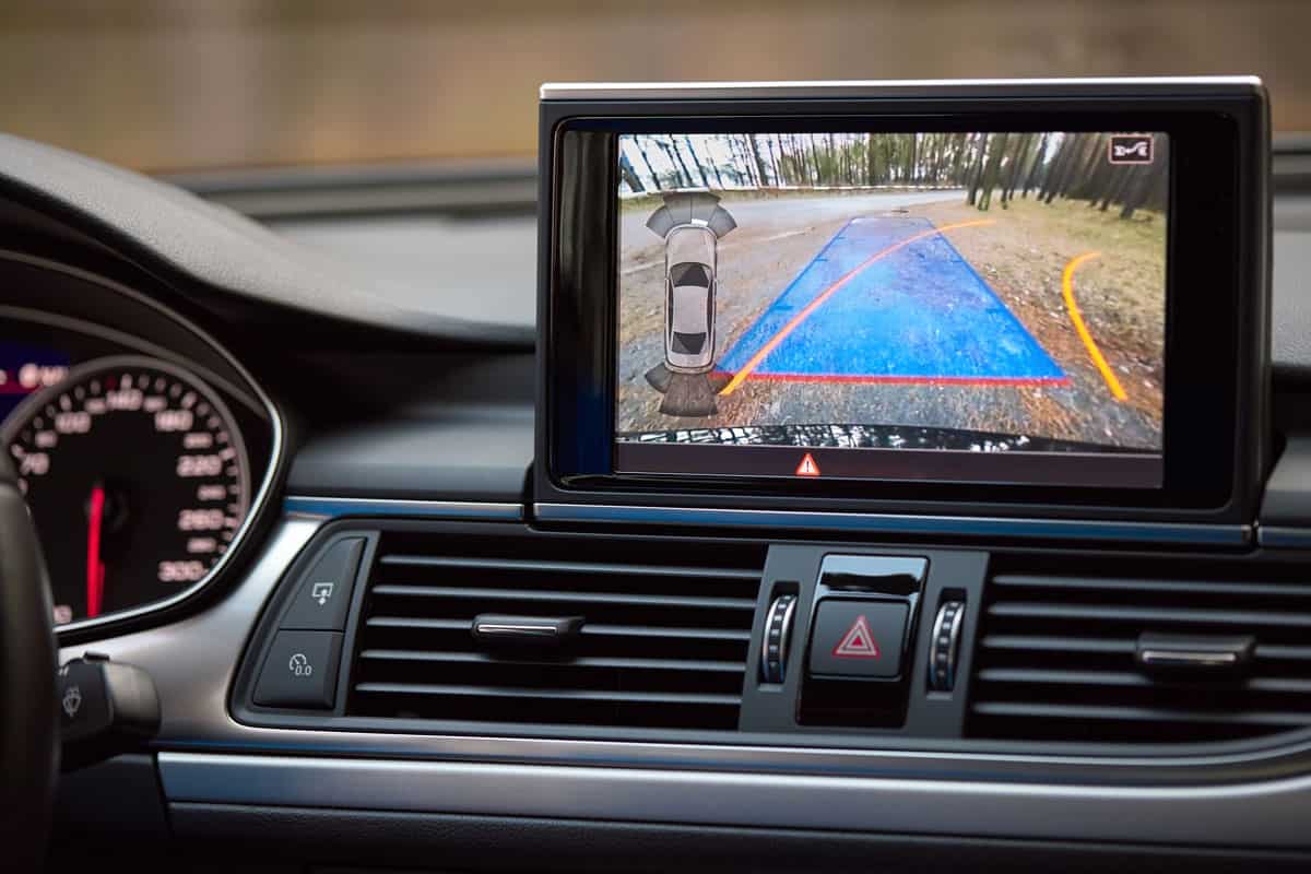 Acural ILX reverse camera displayed on the infortainment system