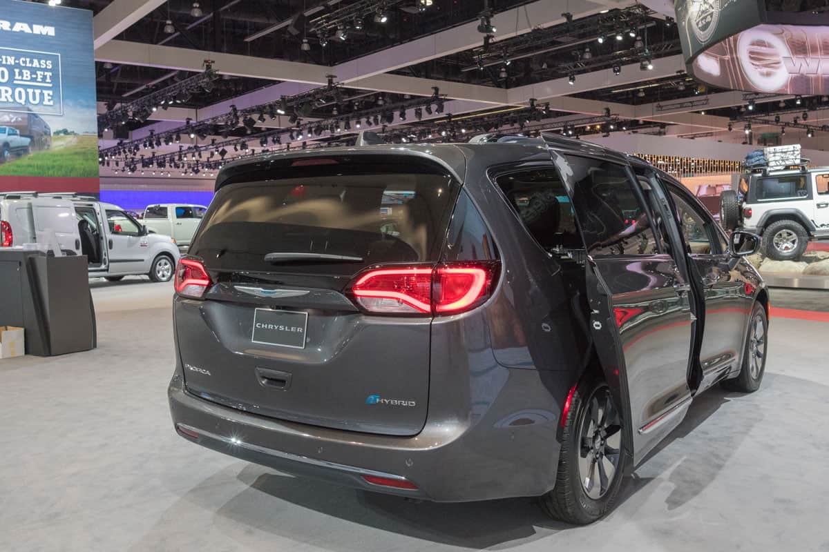 Chrysler Pacifica Hybrid on display during LA Auto Show at the Los Angeles Convention Center