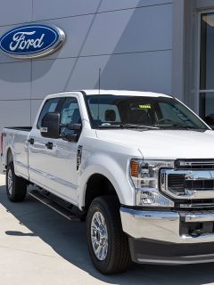 Ford F-250 display outside the dealership, How Do I Reset My F250 Sunroof?