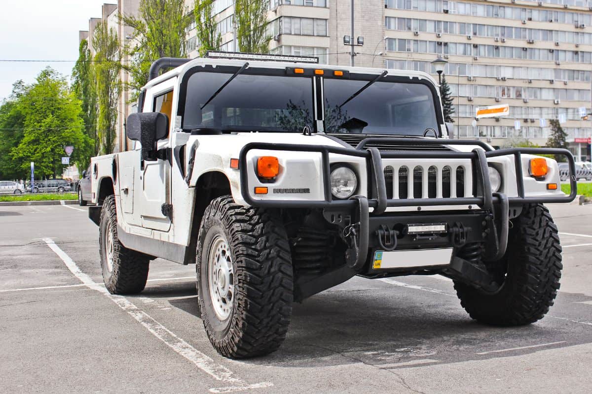 White Hummer H1 in the city