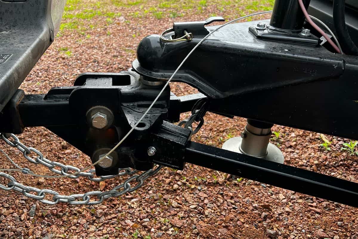 camper trailer hitch connected truck ball