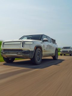 electric pickup truck Rivian R1T in the motion., How long will a Rivian truck charge last?