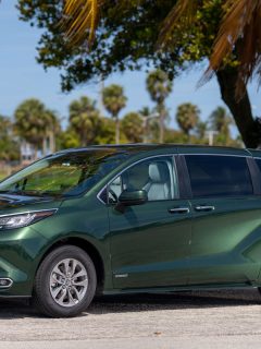metallic green glossy paint of toyota sienna brand new model, My Toyota Sienna Keeps Beeping - Why? What To Do?