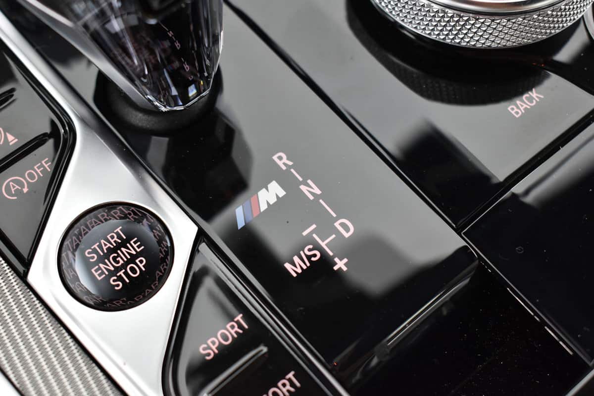 BMW M850 2019 M 850 cockpit interior cabin details 2020