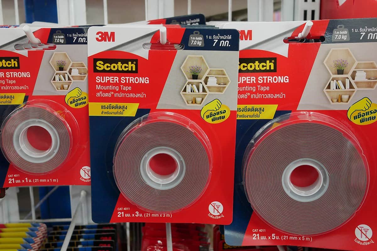 Brand of Scotch 3M mounting tape for sale in the stationery shop