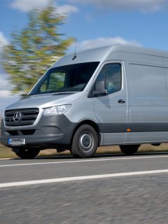 Mercedes-Benz Sprinter box body In the ride., How Long Does The Battery Last In A Mercedes Sprinter Van?