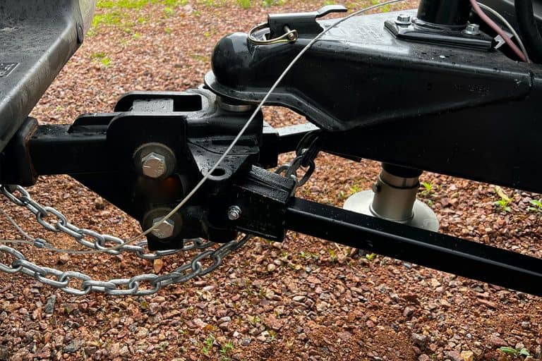 Trailer hitch connected to a truck ball hitch, Does Weight Distribution Hitch Reduce Sway And/Or Sagging?