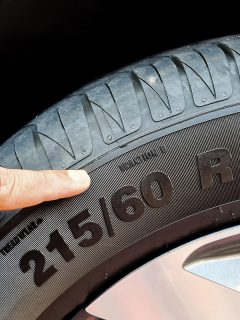 Side view of the tire with the indication of the width of the tire, the height and diameter of the wheel, Does Tire Sidewall Size Matter?