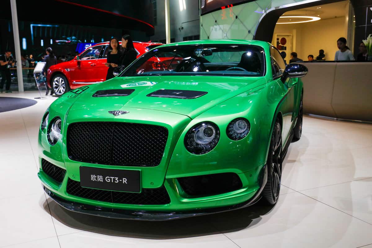 consumers visit Bentley(Continental GT3-R) cars at Beijing motor show. BentleyMotors Limited is a world-famous super luxury car manufacturer