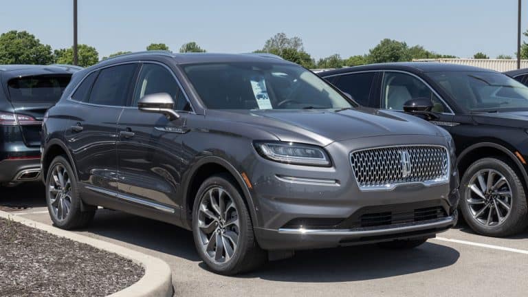 A Lincoln Nautilus, 24 SUVs With Hands-Free Liftgates - 1600x900